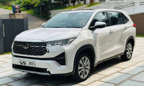 Innova Hycross Car
